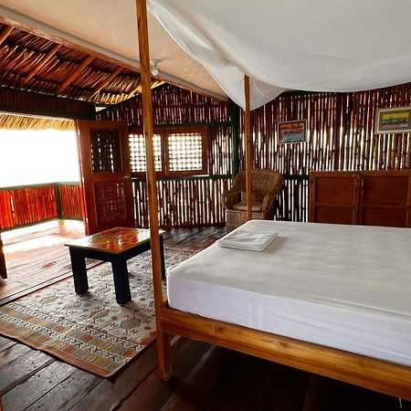 Hotel Puntanorte Tintipan Island Exterior photo