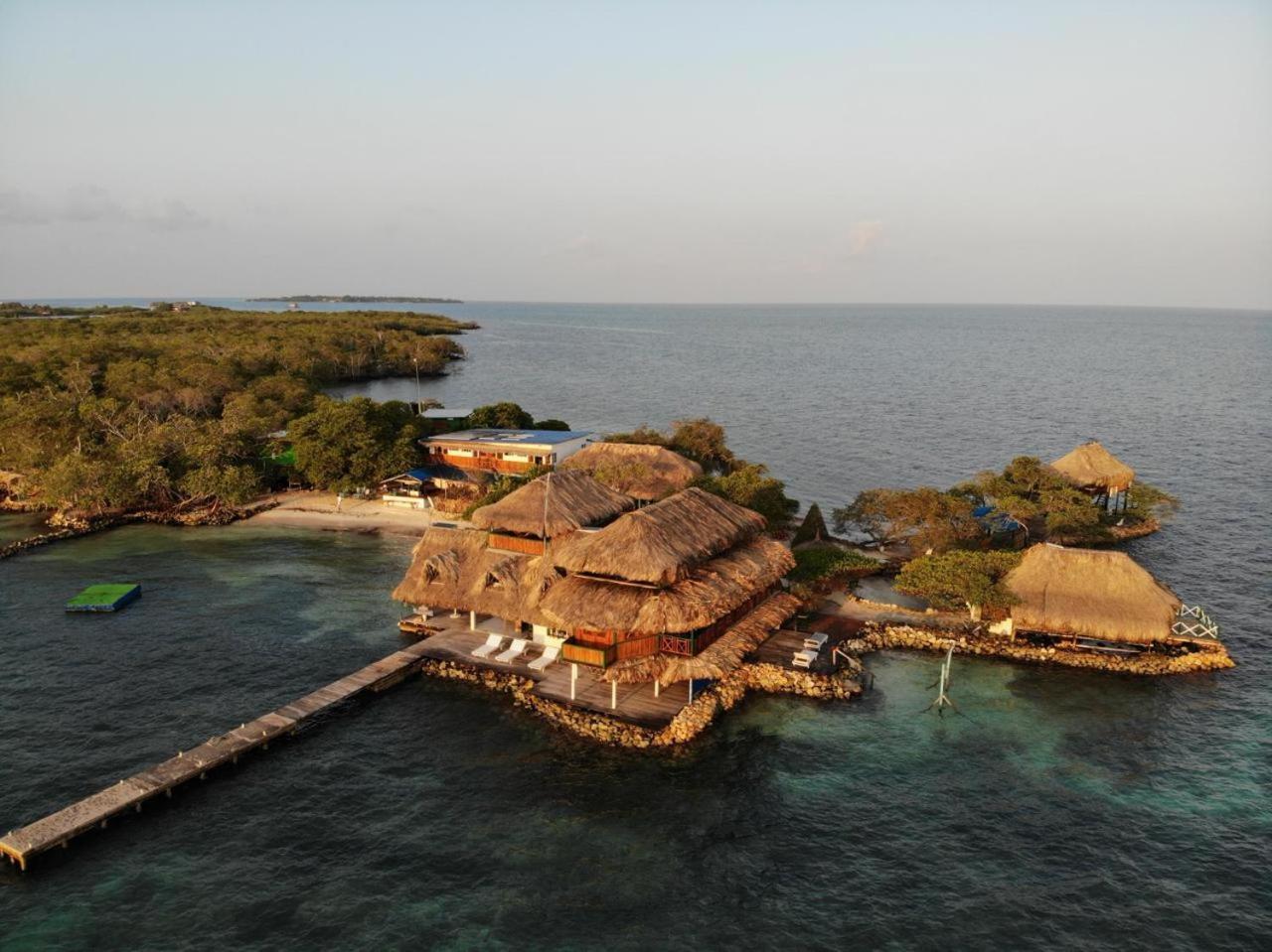 Hotel Puntanorte Tintipan Island Exterior photo