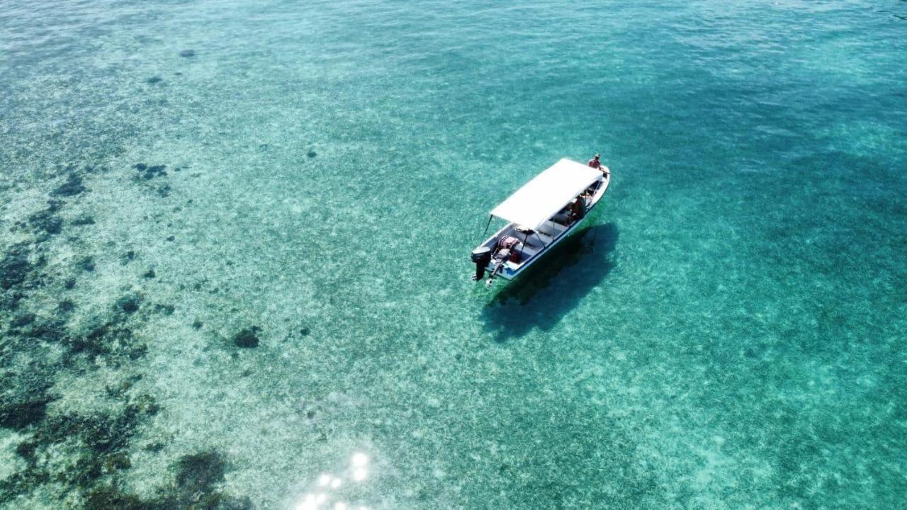 Hotel Puntanorte Tintipan Island Exterior photo