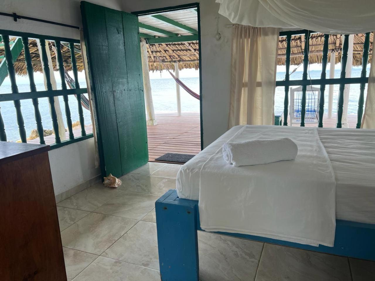 Hotel Puntanorte Tintipan Island Exterior photo